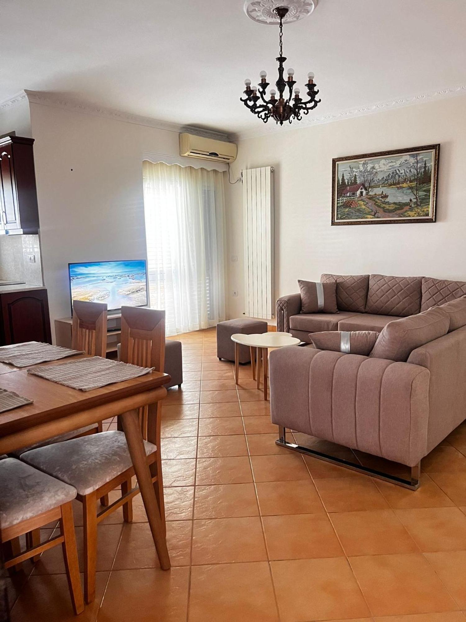 Lu Apartament Vlorë Екстериор снимка